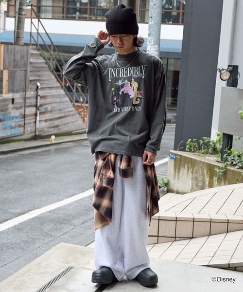 Disney（ディズニー） tシャツ Disney Villains 別注 ピグメント加工