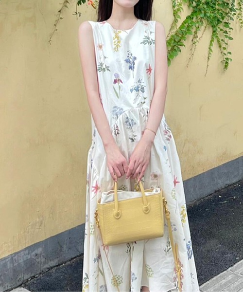 花びらのワンピース　ノースリーブ 中古・古着通販】ANAYI (アナイ) 花柄ノースリーブワンピース ブルー