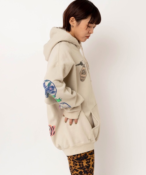 「RNA」 プルオーバーパーカー MEDIUM ベージュ レディースの画像