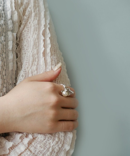 e.m.（イーエム） 指輪 リング SILVER925ジルコニア・パールゆれリング