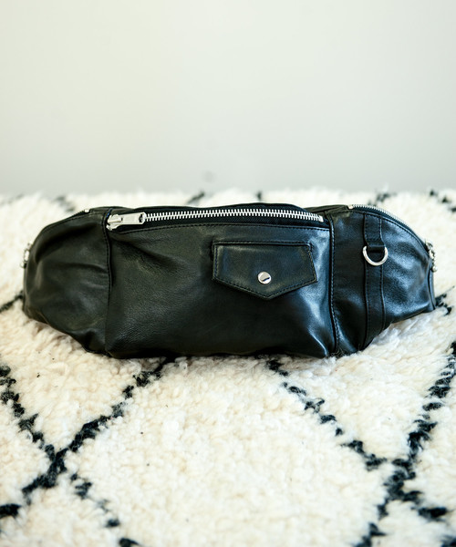 JOHNNY WOLF（ジョニーウルフ） ウエストポーチ DENNIS(デニス)シープ