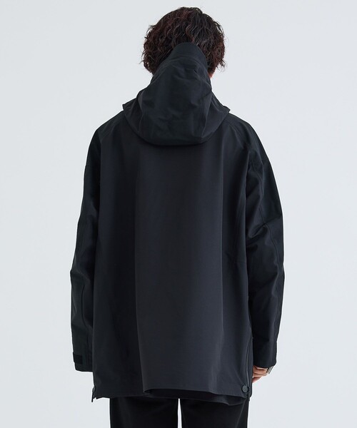 未使用　White Mountaineering ANORAK　BLACK WHITE MOUNTAINEERING（ホワイトマウンテニアリング） マウンテン