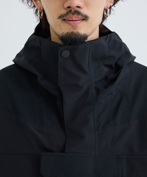 WHITE MOUNTAINEERING（ホワイトマウンテニアリング） マウンテン