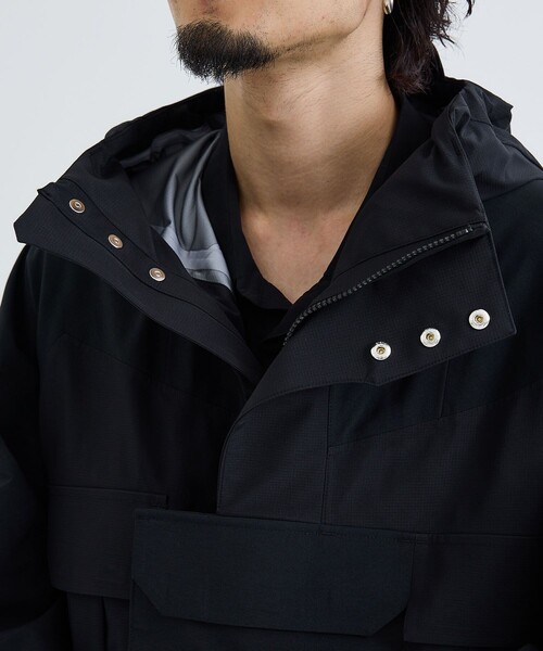 WHITE MOUNTAINEERING マウンテンパーカー ウインドブレーカー
