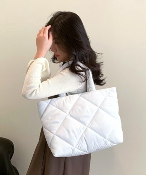 COMON＋ トートバッグ ファスナー開閉式 大容量キルティングトート
