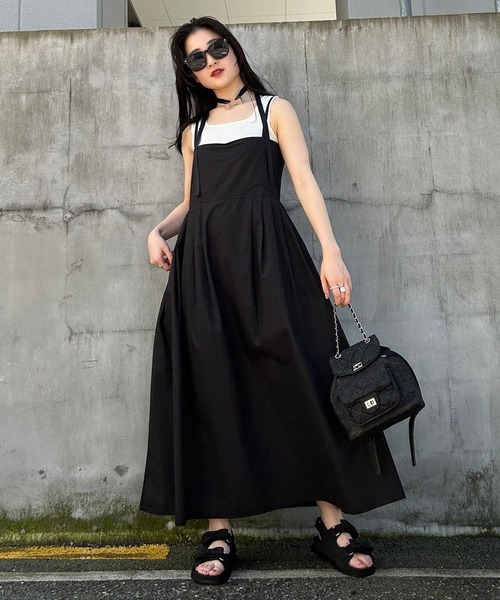 さ*し様 YOSHIE INABA黒ノースリーブ　フレアワンピース　伸縮性あり YOSHIE INABA黒ノースリーブ フレアワンピース 伸縮性あり