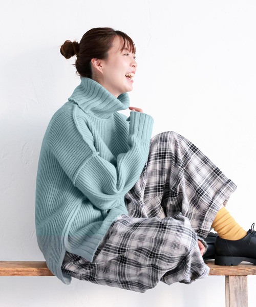 ニット セーター うずもるネックな春色ニット レディース