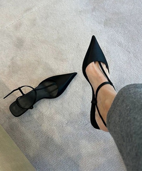 c.u.l パンプス アンクル Tストラップ ポインテッドトゥパンプス