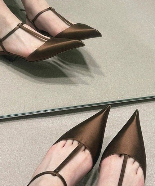 c.u.l パンプス アンクル Tストラップ ポインテッドトゥパンプス