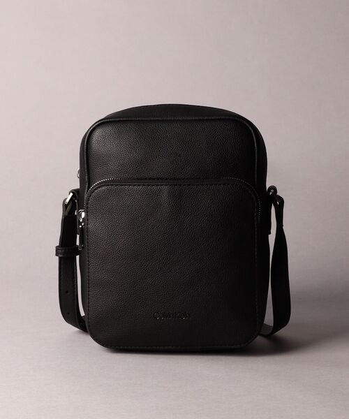 Calvin Klein ショルダーバッグ スモールクロス ボディバッグ