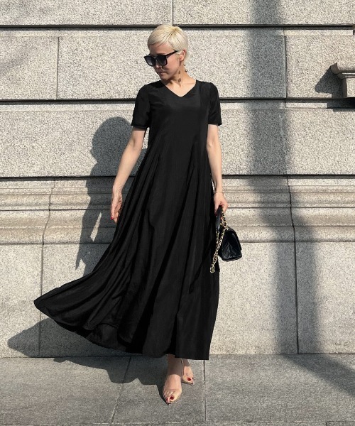 「JENNE」 半袖ワンピース SMALL ブラック レディースの画像