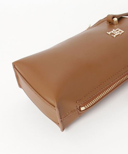 TOMMY HILFIGER（トミー・ヒルフィガー） ショルダーバッグ FREE