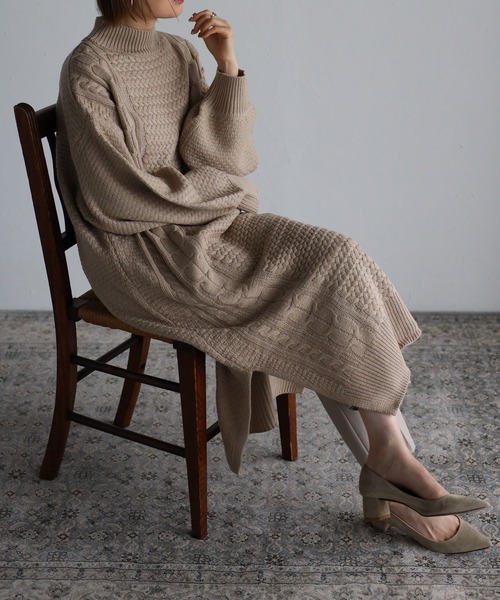 Fizz（フィズ） ワンピース ボリュームスリーブ ハイネックケーブル