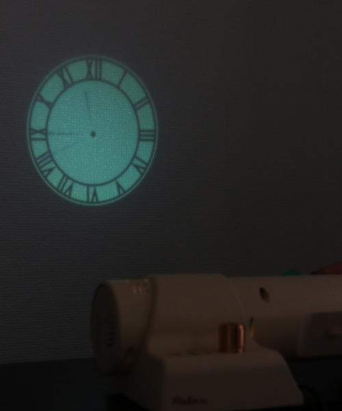 【激安 在庫処分特価 10個】拍手感知式バックライトプロジェクションクロック RELAX（リラックス） プロジェクタークロック : ZOZOTOWN Yahoo!店