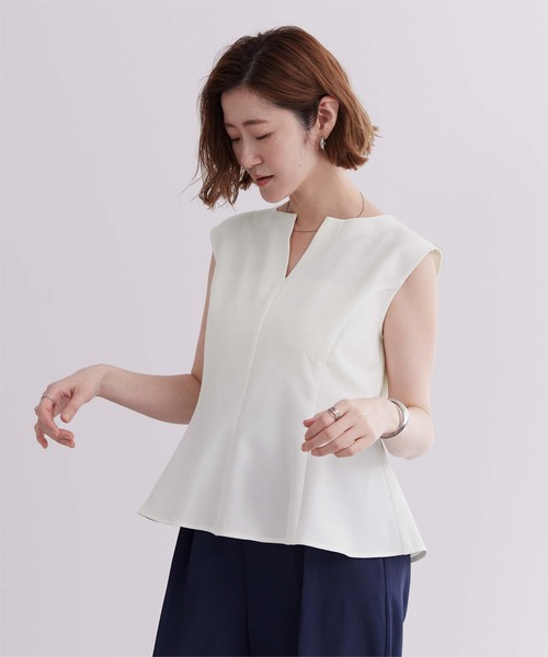 ur's tシャツ キーネックノースリーブペプラムトップス