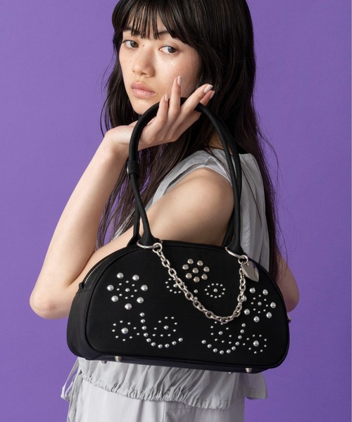 ✨かなえさま専用 ほぼ未使用 スタッズバッグ✨ Casselini（キャセリーニ） ボストンバッグ スタッズナイロンボストン