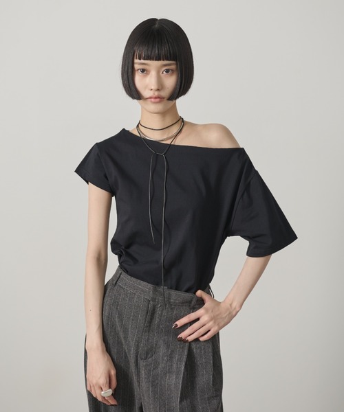 AIC. tシャツ アシンメトリーワンショルダートップス レディース