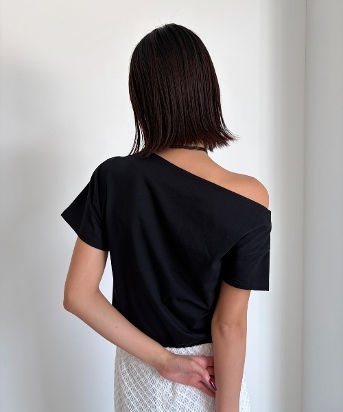 AIC. tシャツ アシンメトリーワンショルダートップス レディース