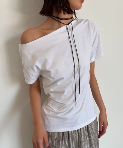 AIC. tシャツ アシンメトリーワンショルダートップス レディース