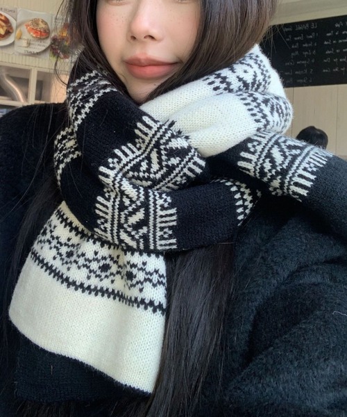 ジャミーソンズ　スコットランド製　フェアアイル柄マフラー　美品 美品・ジャミーソンズJamieson's・フェアアイル柄マフラー