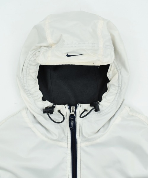 NIKE（ナイキ） ナイロンジャケット 「USED」Y2K NIKE フリース