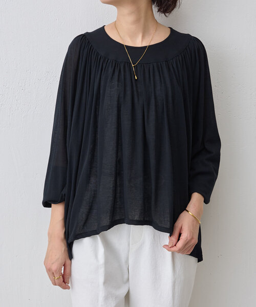 【美品】24SS BEARDSLEY サラッとプルオーバー 黒 フリー BEARDSLEY（ビアズリー）の「サラッとドルマンカーディガン