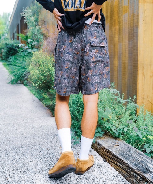 roial（ロイアル） パンツ WALK SHORTS/ROIAL(ロイアル)ボタニカル総柄