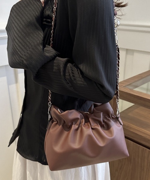 Mignonjour ショルダーバッグ バッグ FReePLACe/巾着デザインチェーン