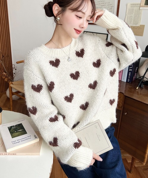 moment+ ニット セーター Wジャガードハート柄フェザーニットプル