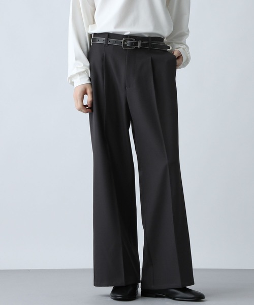 HAREスラックスフレアジーンズ HARE（ハレ）の「デニムスリムフレアパンツ(HARE)（デニムパンツ