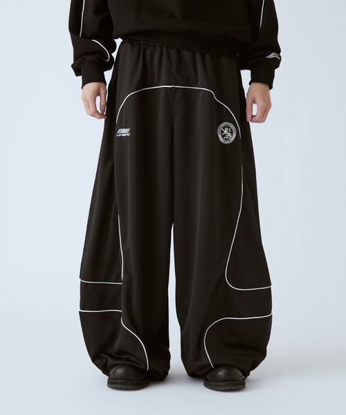 umbro（アンブロ） パンツ 「UMBRO×Lui's 」カーブトラックパンツ