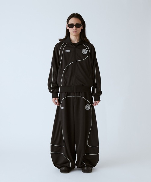 umbro（アンブロ） ワイドパンツ パンツ 「UMBRO×Lui's」カーブ