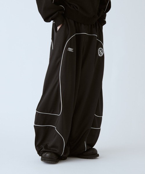 umbro（アンブロ） パンツ 「UMBRO×Lui's」カーブトラックパンツ