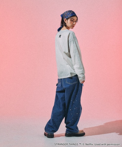 niko and…STRANGER THINGS スプレーアソートロングTシャツ niko and ｜【STRANGER THINGS】コラボ スプレーアソートロングT