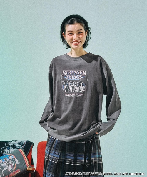STRANGER THINGS コラボ スプレーアソートロングTシャツ Lサイズ niko and…（ニコアンド） tシャツ 「STRANGER THINGS」コラボ スプレー