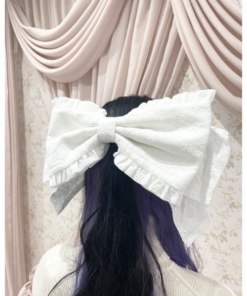 ヘアクリップ 大きなレースリボンのヘッドドレスの画像