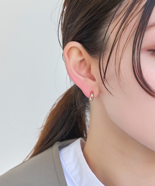 Phoebe イヤリング 「金属アレルギー対応」「ピアス見えシリーズ
