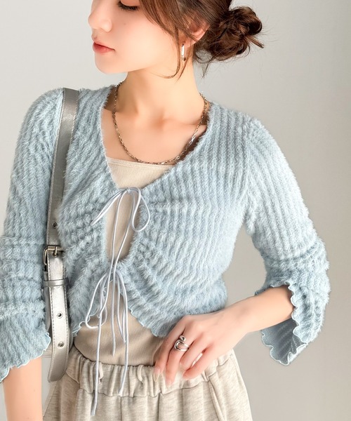 mily bilet カーディガン 「mily bilet」高見えロゴプレートがキラリ