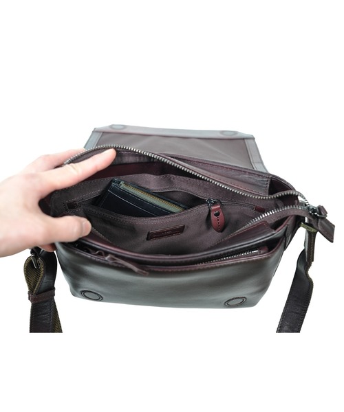 JOYA（ジョヤ） ショルダーバッグ ヴィンテージ調レザーフラップ