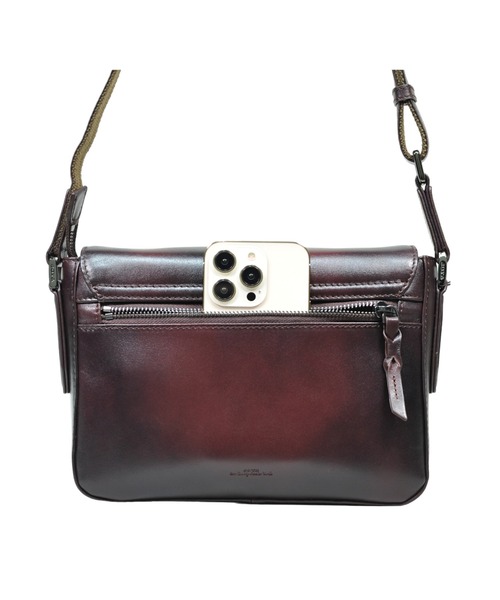 JOYA（ジョヤ） ショルダーバッグ ヴィンテージ調レザーフラップ