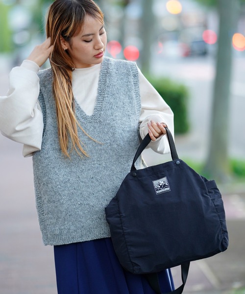 【MONOTOWN】バッグ Navy Blue Tennis Bag | MZ Wallace