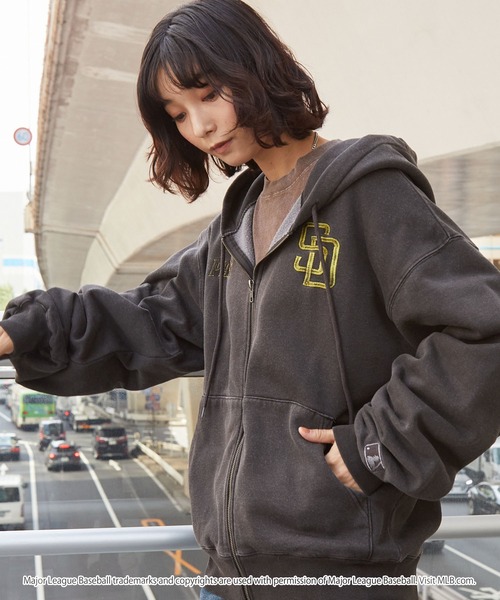 MONO-MART（モノマート） パーカー MLB/メジャーリーグベースボール