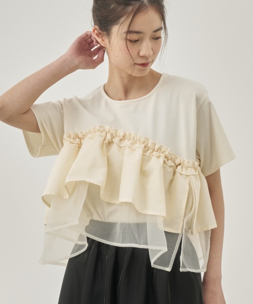 トップス moi tytto moi tytto（モイテュット）の「moi tyttoプリントTシャツ（T