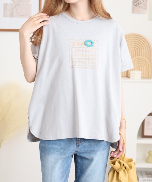 tシャツ EMAGO カレンダー刺繍Ｔ レディース