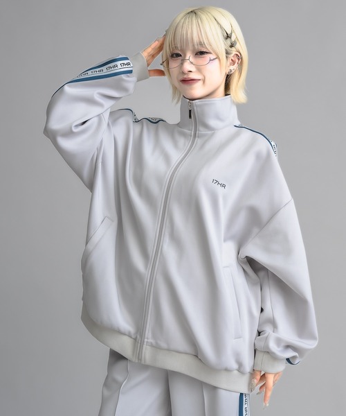 24時まで限定タイムセール‼️マンチェスター・ユナイテッド ホワイト長袖ジャージ 24時まで限定タイムセール‼️マンチェスター・ユナイテッド ホワイト