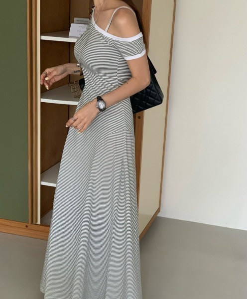 「FREE STYLISTS」 「YUGA_YGMC」半袖ワンピース FREE ダークグレー レディース_画像9