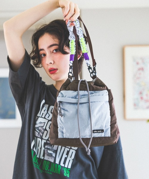 niko and…（ニコアンド） ショルダーバッグ バッグ 「500mlボトル収納