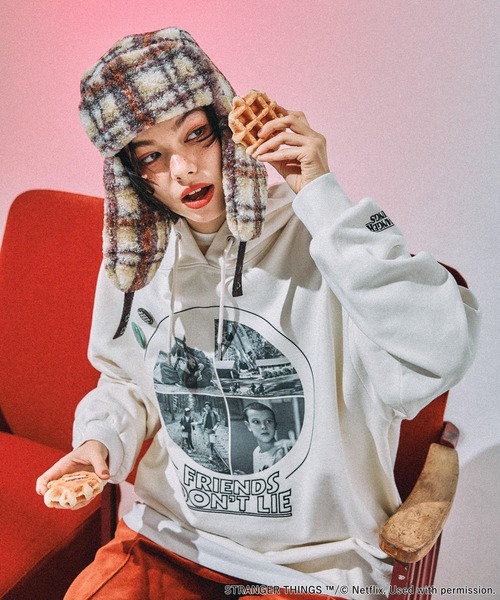 niko and…（ニコアンド） パーカー 「STRANGER THINGS」コラボ 缶