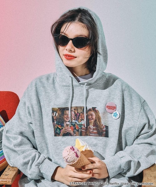 niko and…（ニコアンド） パーカー 「STRANGER THINGS」コラボ 缶