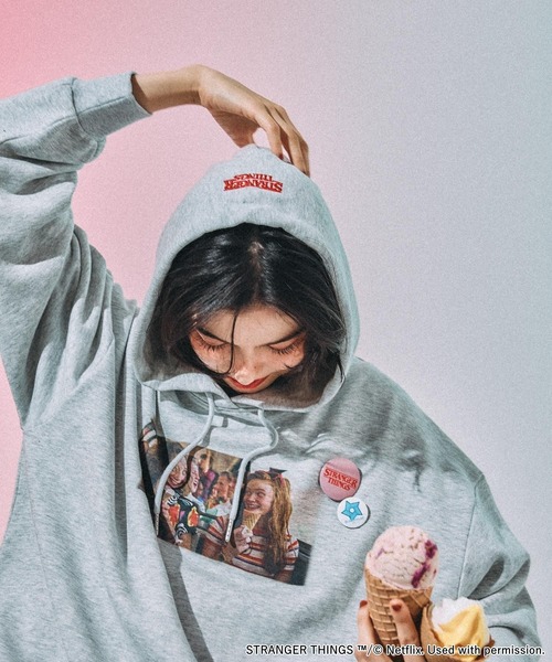 niko and…（ニコアンド） パーカー 「STRANGER THINGS」コラボ 缶